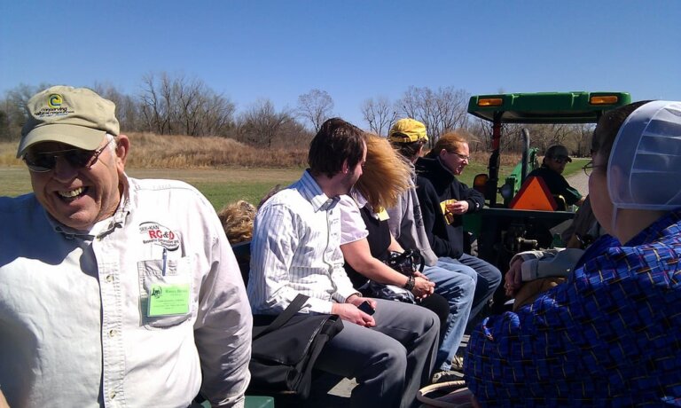 Tourism idea: host a rural retreat after a big conference in the big city